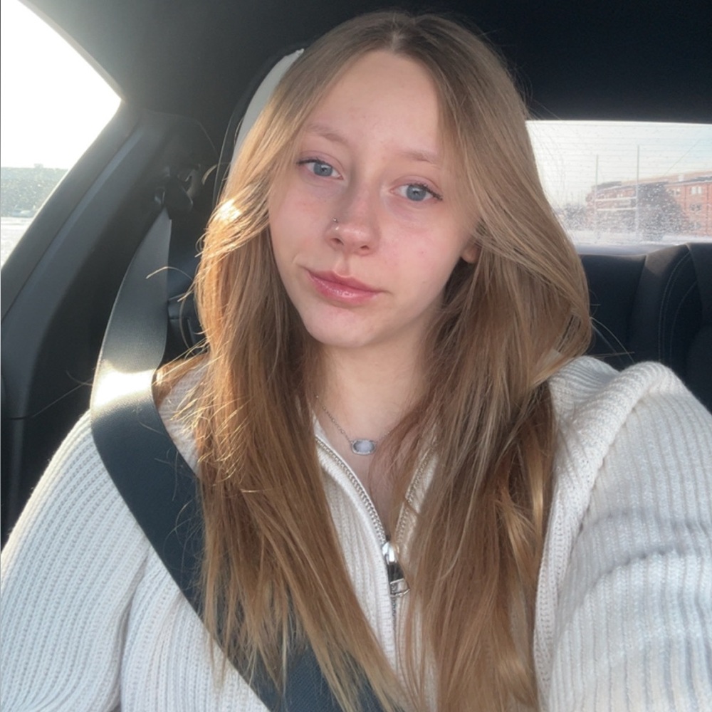 Meet your Posher, Haylie